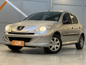 HATCHBACK